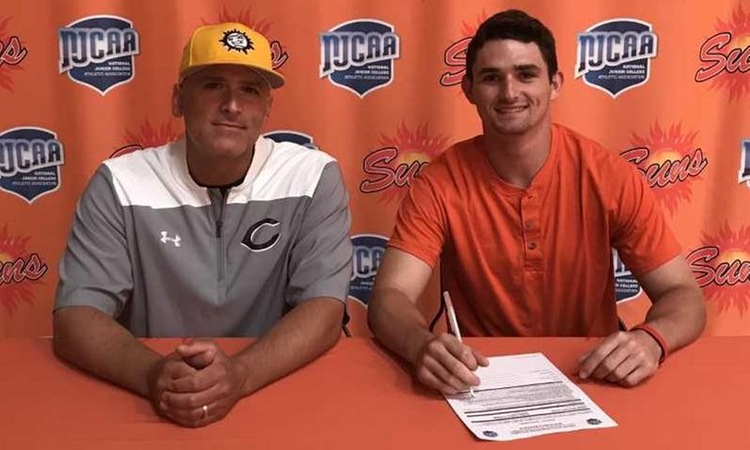 Sherman Infielder Cross Signs with Suns Baseball