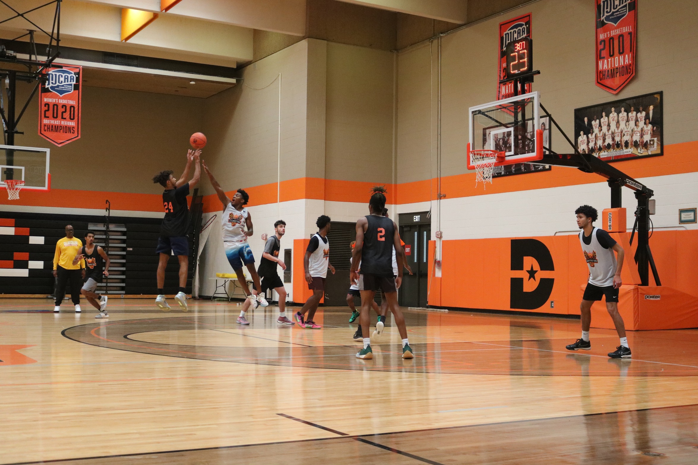 Men's Basketball Preseason Home Opener