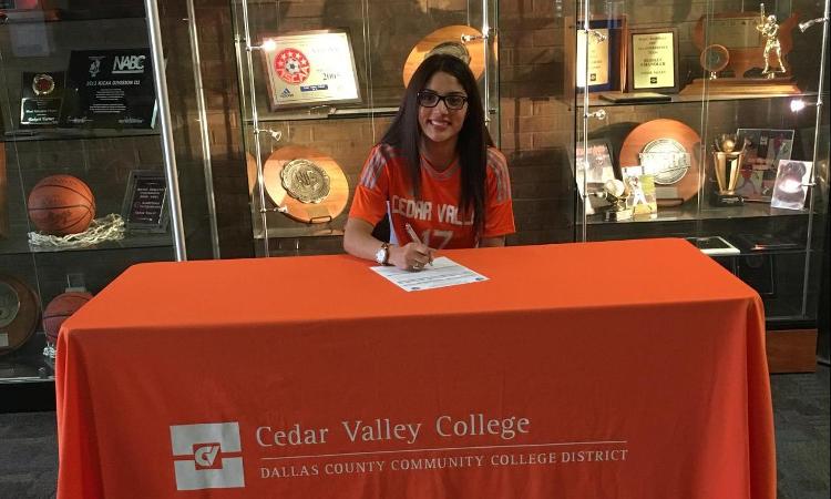 Lady Suns Soccer Sign Sunset's Garcia